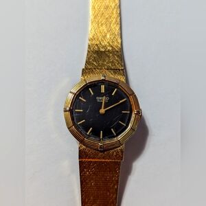 (800)vintage Seiko women dainty gold Quartz watch | black face…